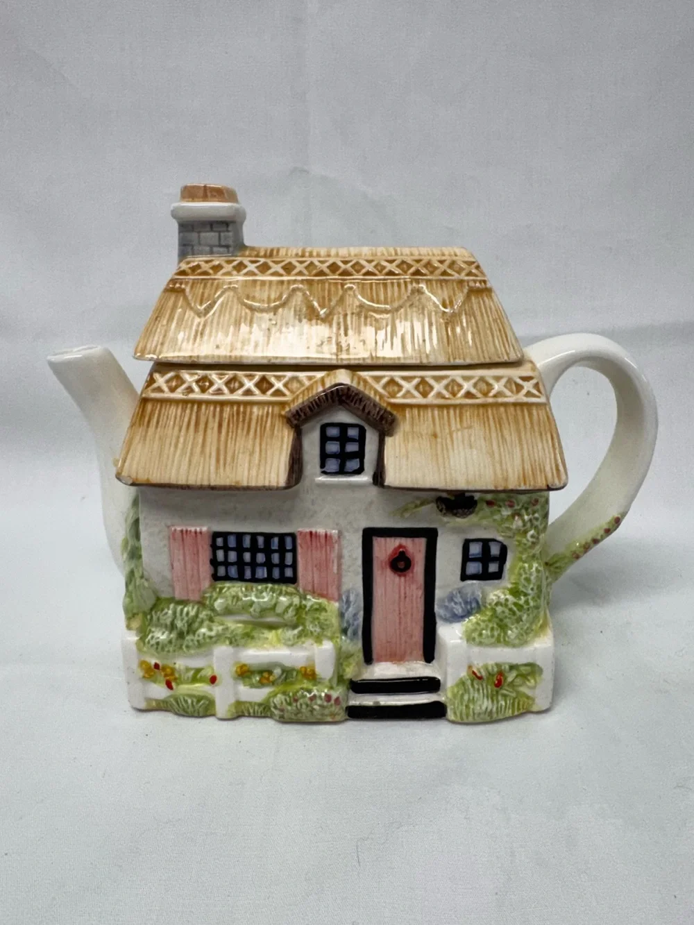Ceramic House Tea Pot Cottagecore MSM